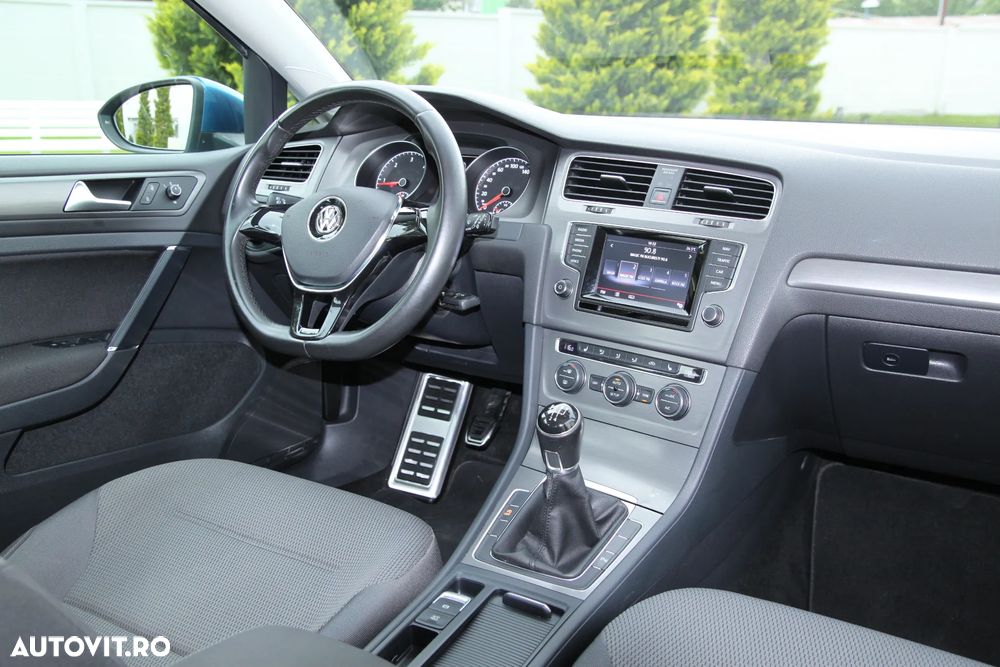Volkswagen Golf 1.6 TDI DPF BMT Comfortline - 21