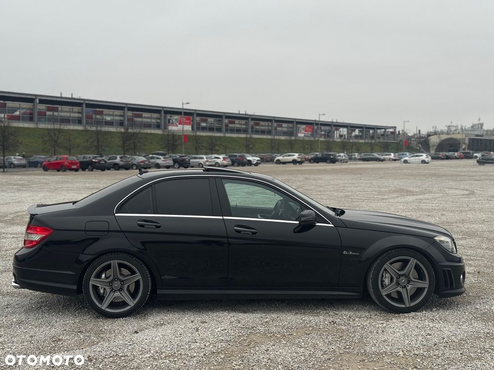 Mercedes-Benz Klasa C 63 AMG 7G-TRONIC - 8