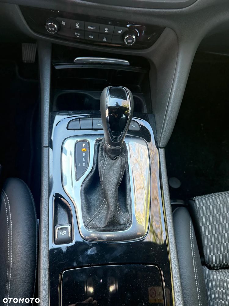 Opel Insignia 2.0 CDTI Business Elegance S&S - 27