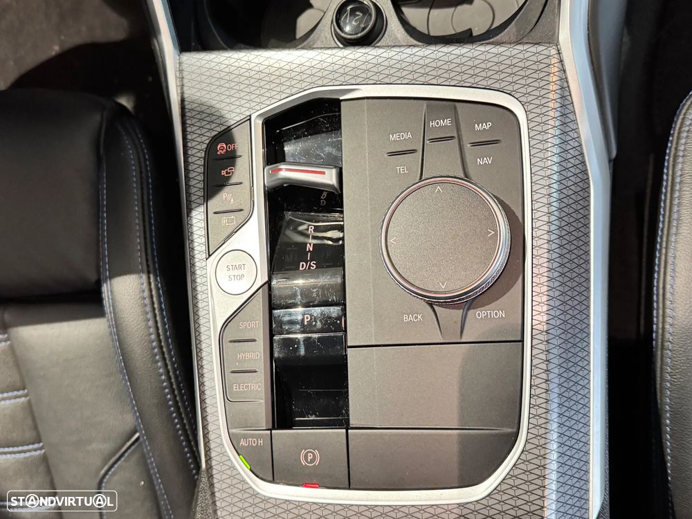 BMW 320 e Pack M Auto - 17