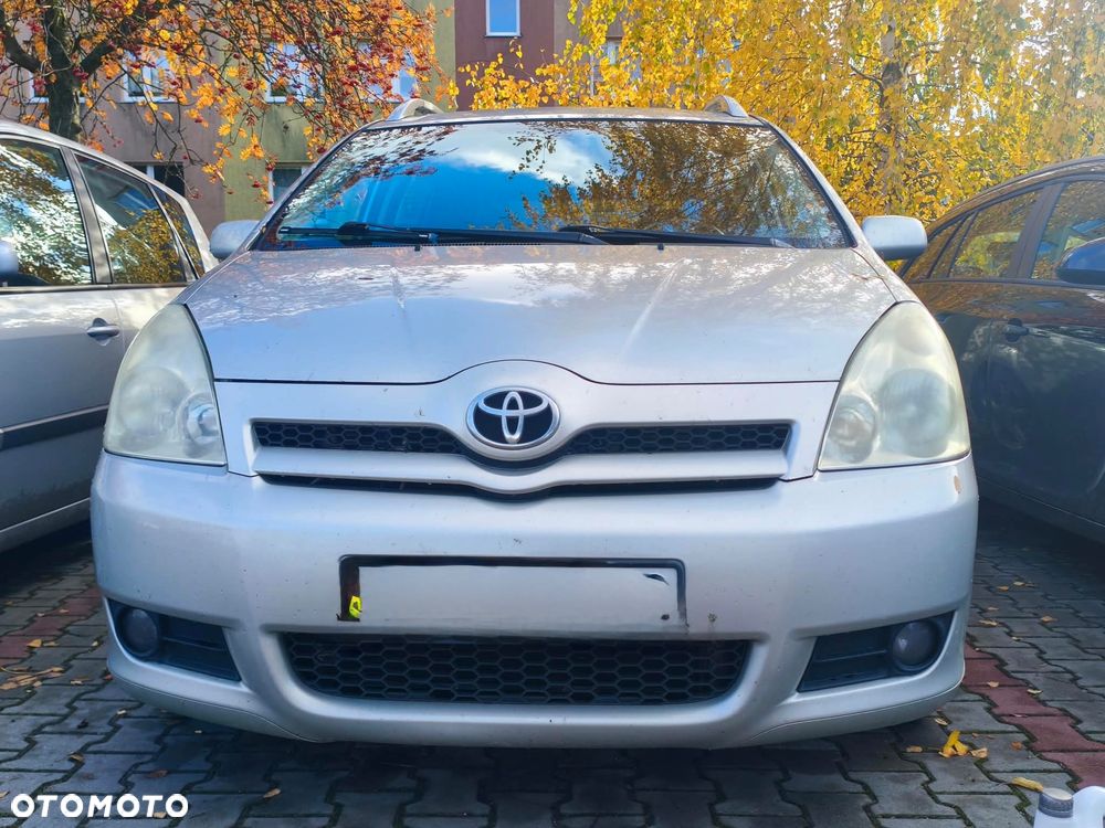 Toyota Corolla Verso - 1