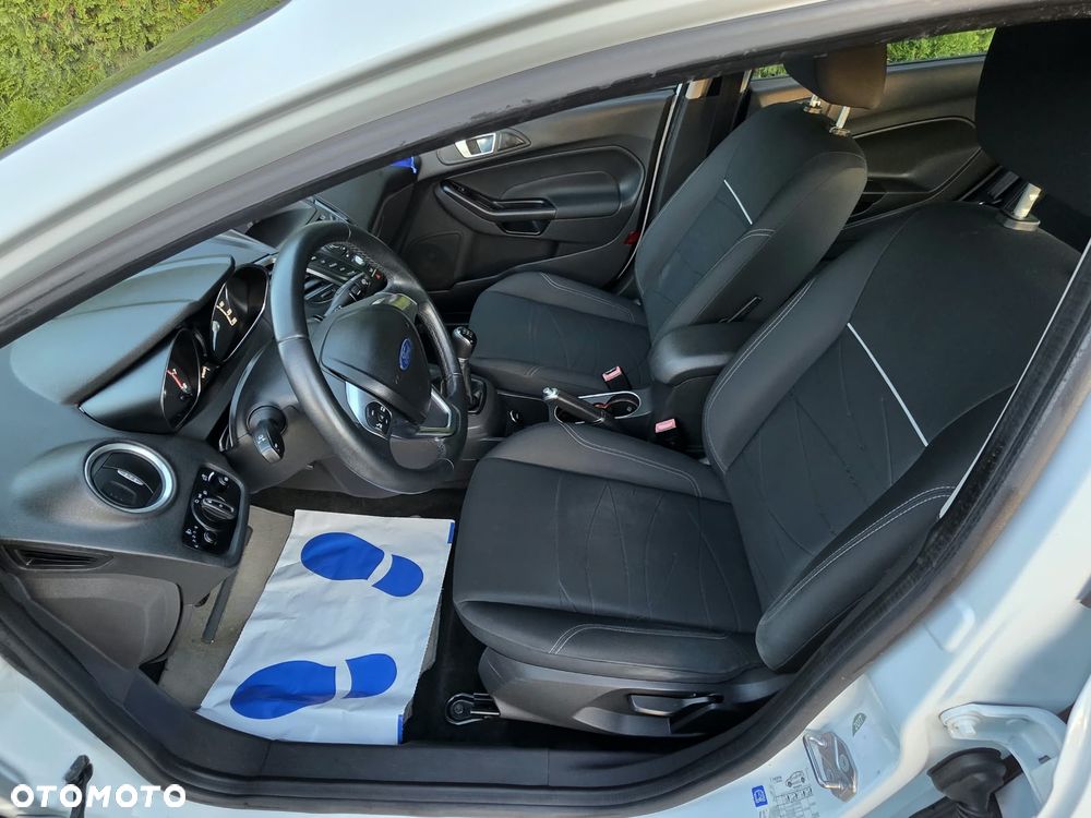 Ford Fiesta - 14