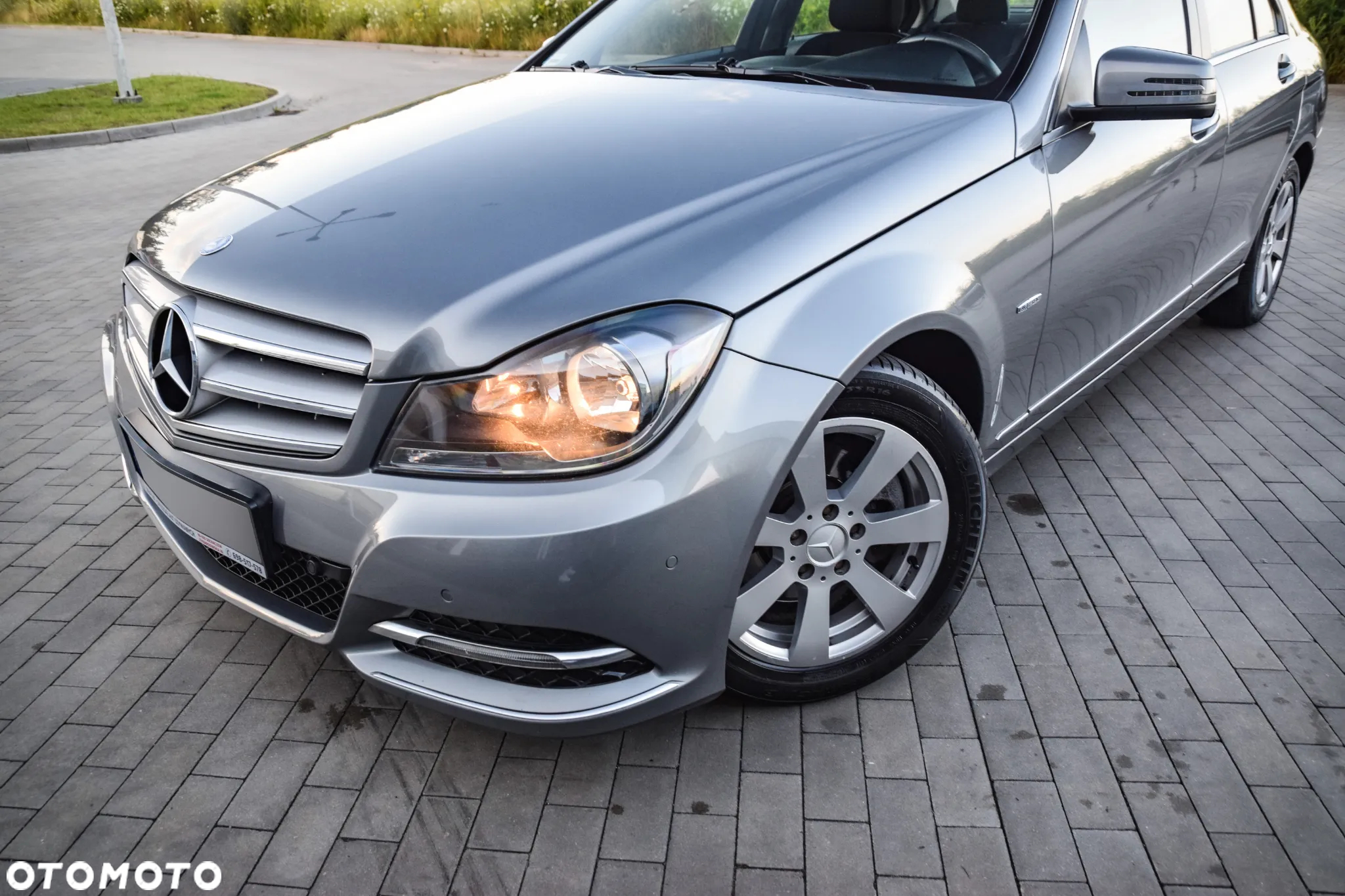 Mercedes-Benz Klasa C 200 (BlueEFFICIENCY) 7G-TRONIC Elegance - 17