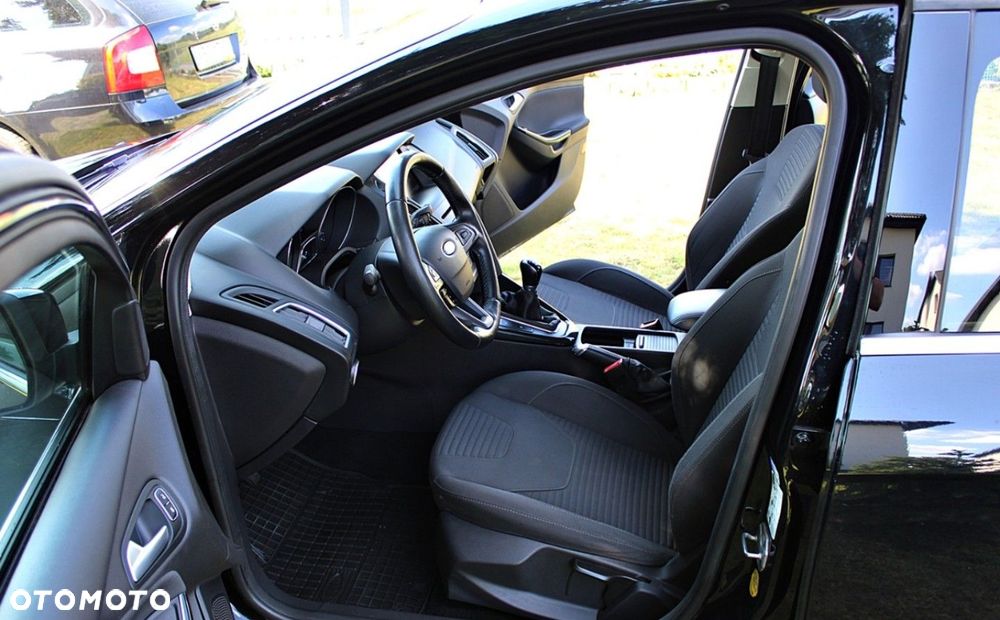 Ford Focus - 8