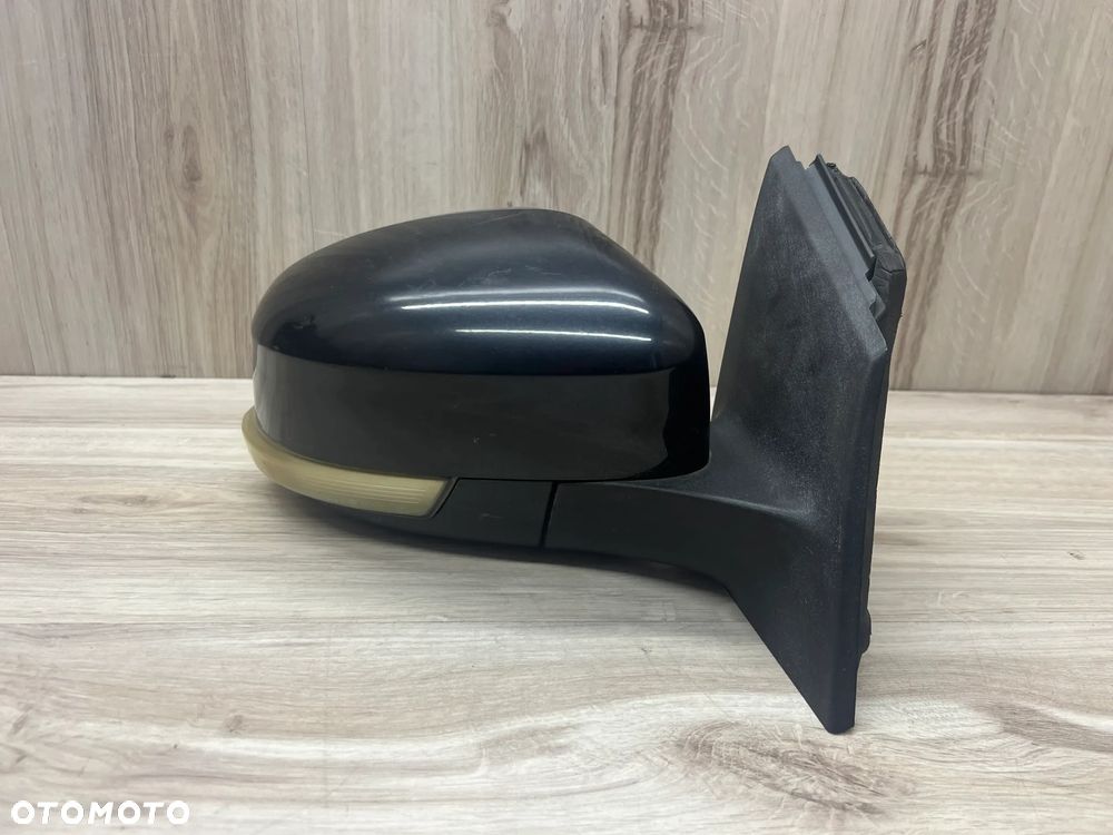LUSTERKO PRAWE FORD FOCUS MK3 8PIN - 3