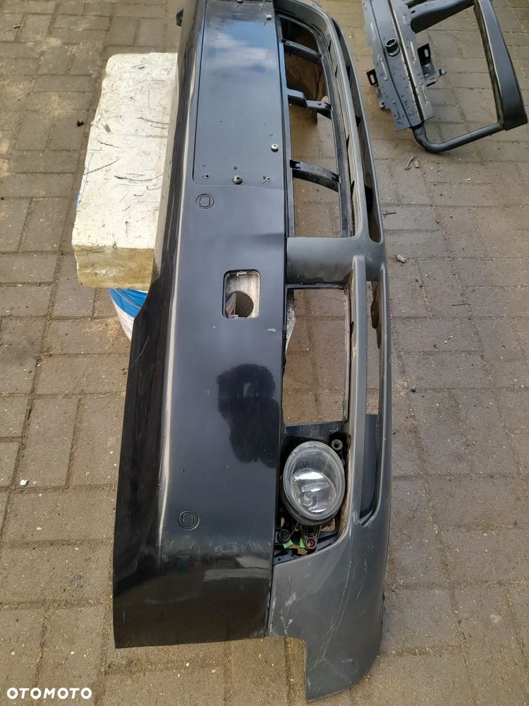 AUDI A4 B6 ZDERZAK PRZEDNI PRZÒD PDC - 5