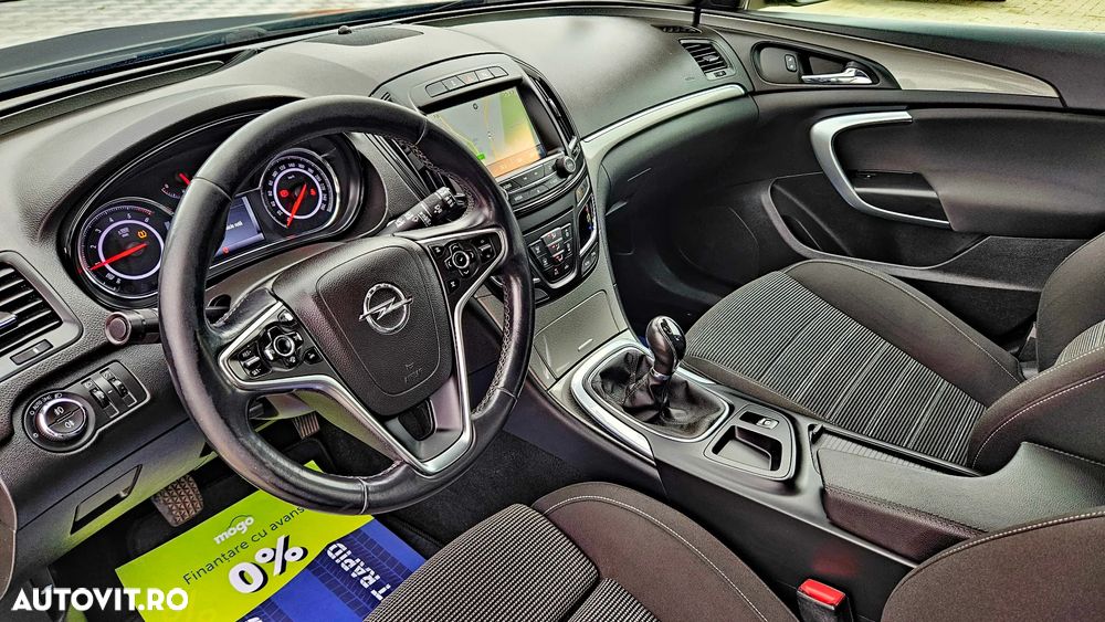 Opel Insignia - 11