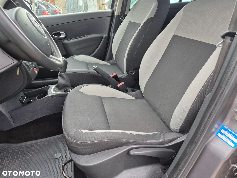 Renault Clio 1.2 16V 75 Dynamique - 17