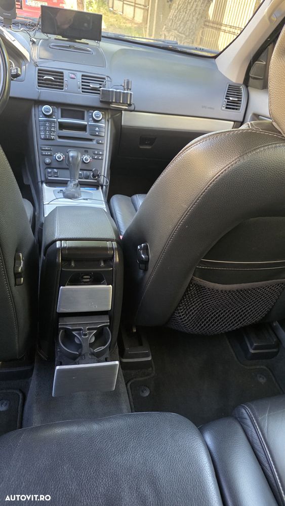 Volvo XC 90 - 16