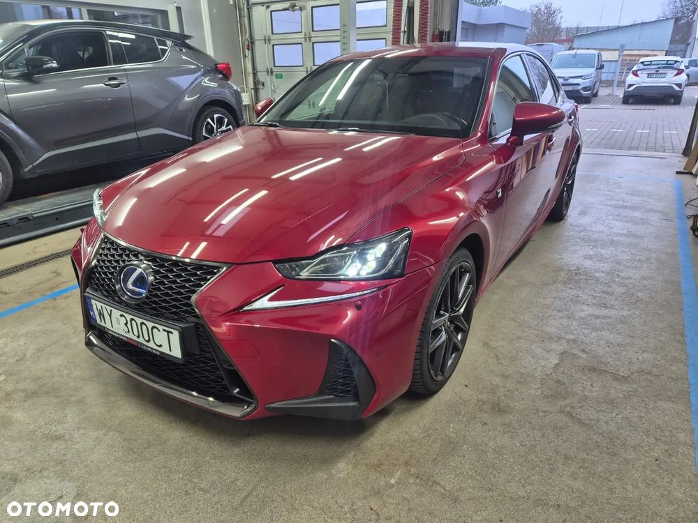 Lexus IS 300h F Sport EU6 - 2
