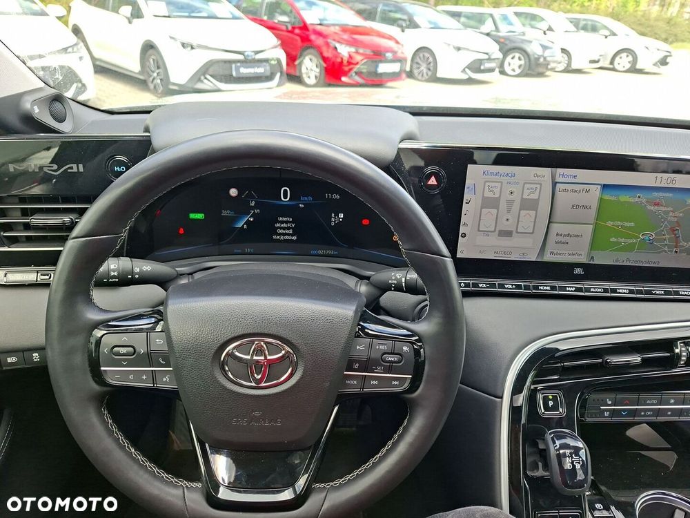 Toyota Mirai - 12
