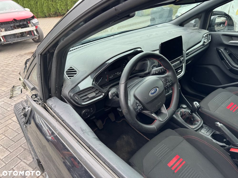 Ford Fiesta - 21