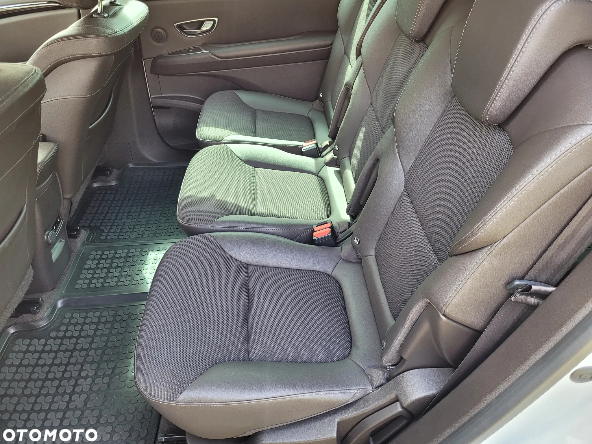 Renault Espace Energy dCi 160 EDC Intens - 11