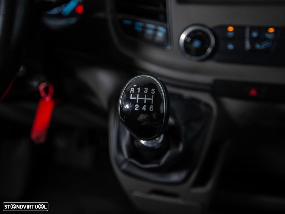 Ford Transit - 18