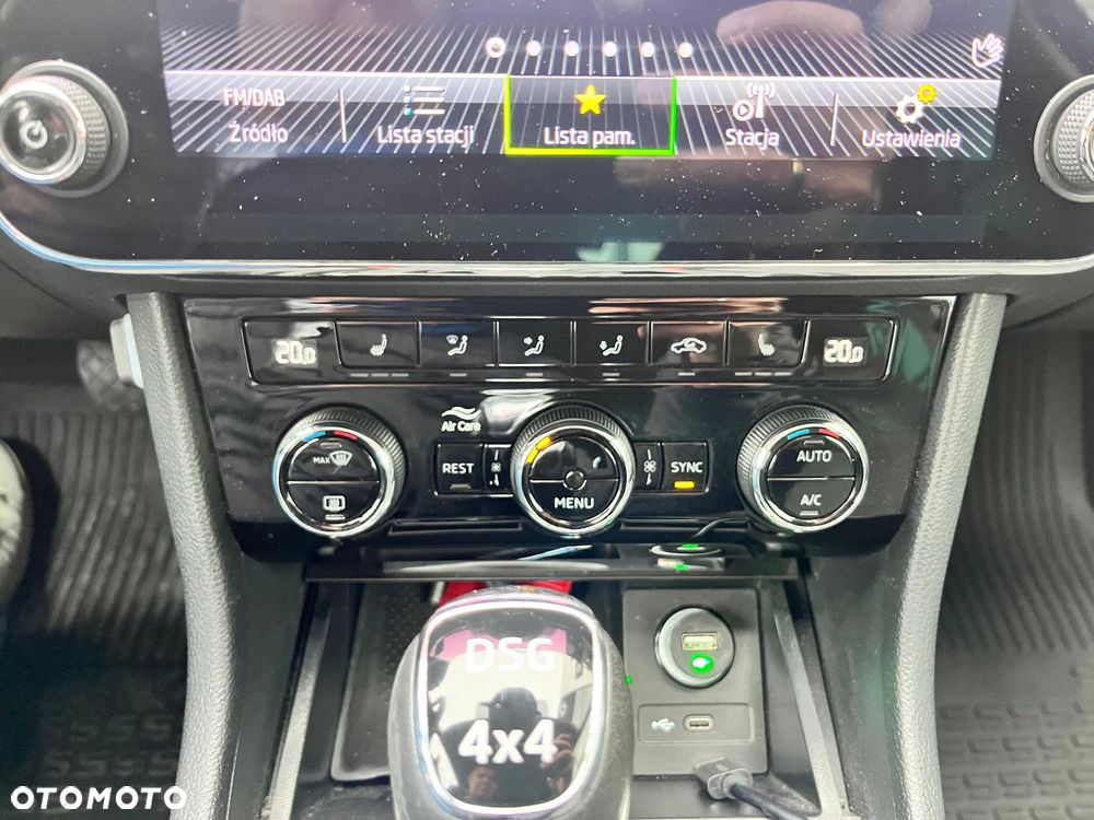 Skoda Superb 2.0 TDI SCR 4x4 Style DSG - 29