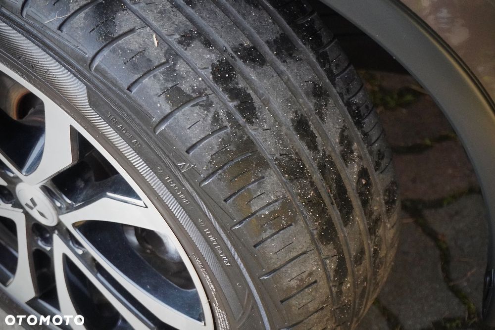 Mitsubishi Outlander - 11