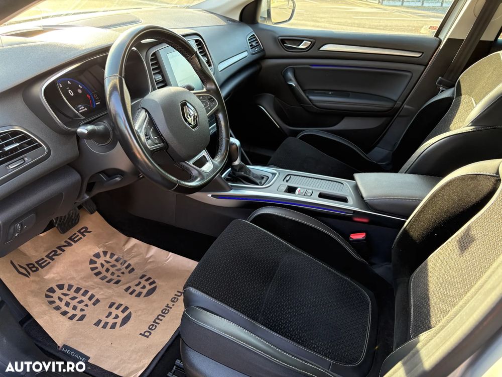 Renault Megane TCe 140 GPF EDC Techno - 13