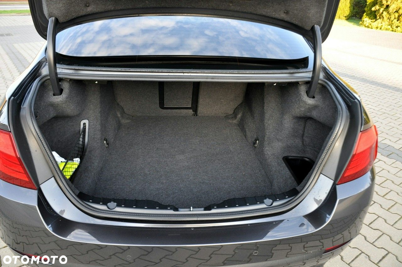 BMW Seria 5 - 38