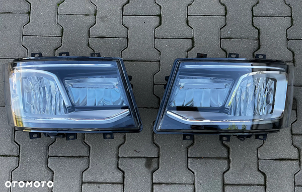 LAMPA REFLEKTOR SCANIA R S NOWY MODEL