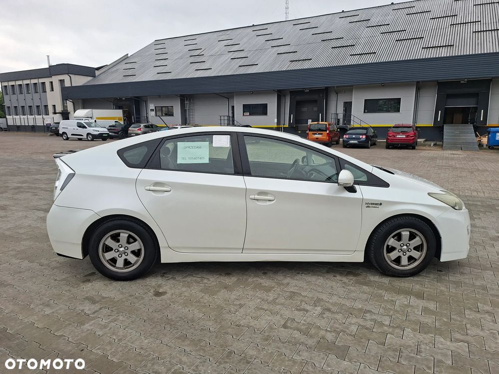 Toyota Prius 1.8 HSD Luna - 5