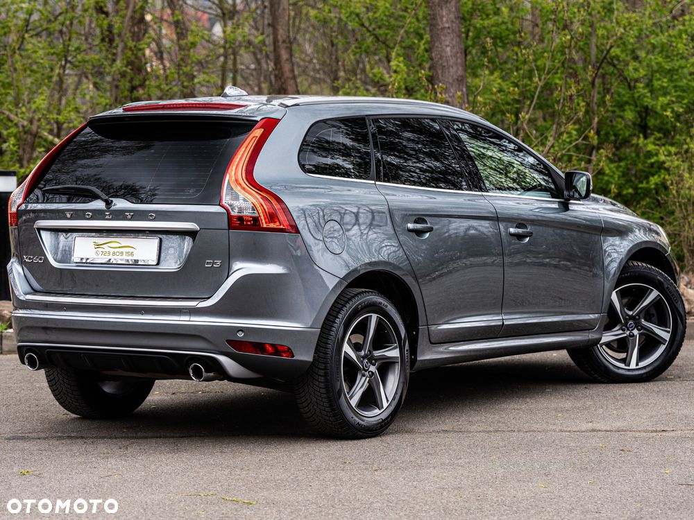 Volvo XC 60 D3 Drive-E R-Design Momentum - 24