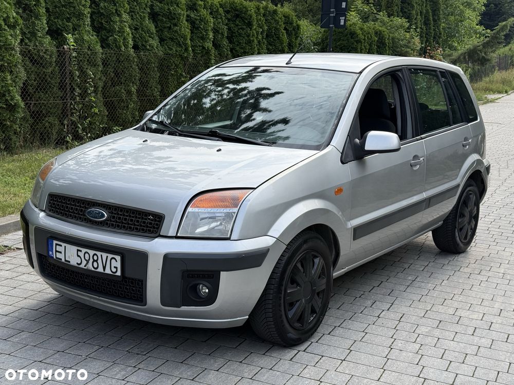 Ford Fusion - 2