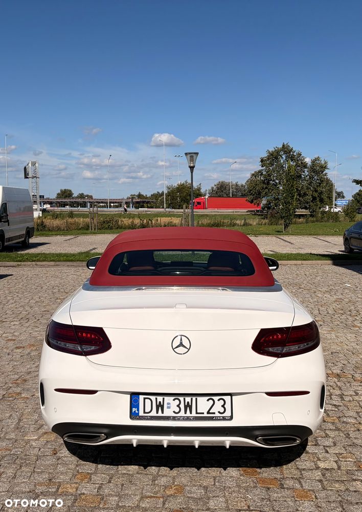 Mercedes-Benz Klasa C 300 9G-TRONIC - 5