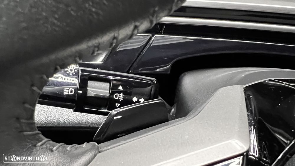 Peugeot 5008 1.2 Hybrid Allure e-DCS6 - 49