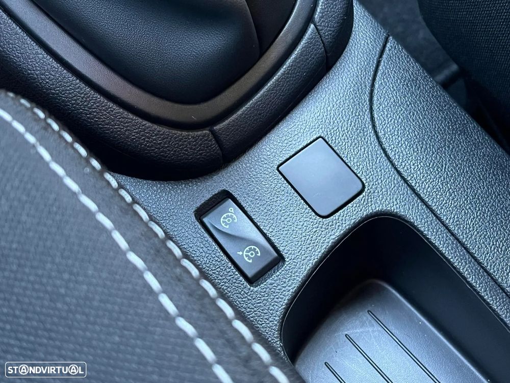 Renault Clio IV Van 1.5 dCi 75cv - 19