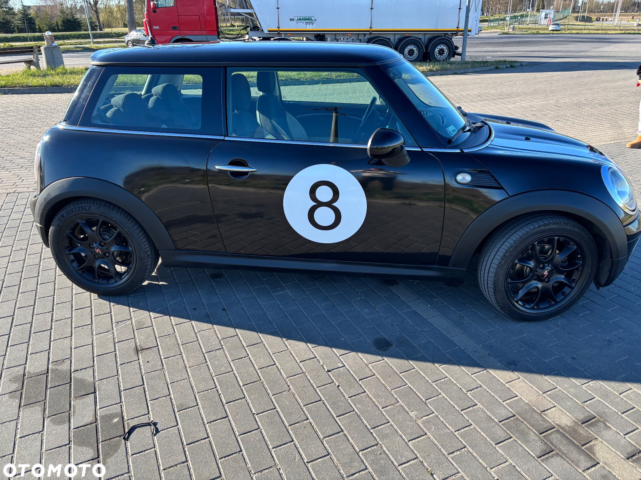 MINI Cooper Standard - 3