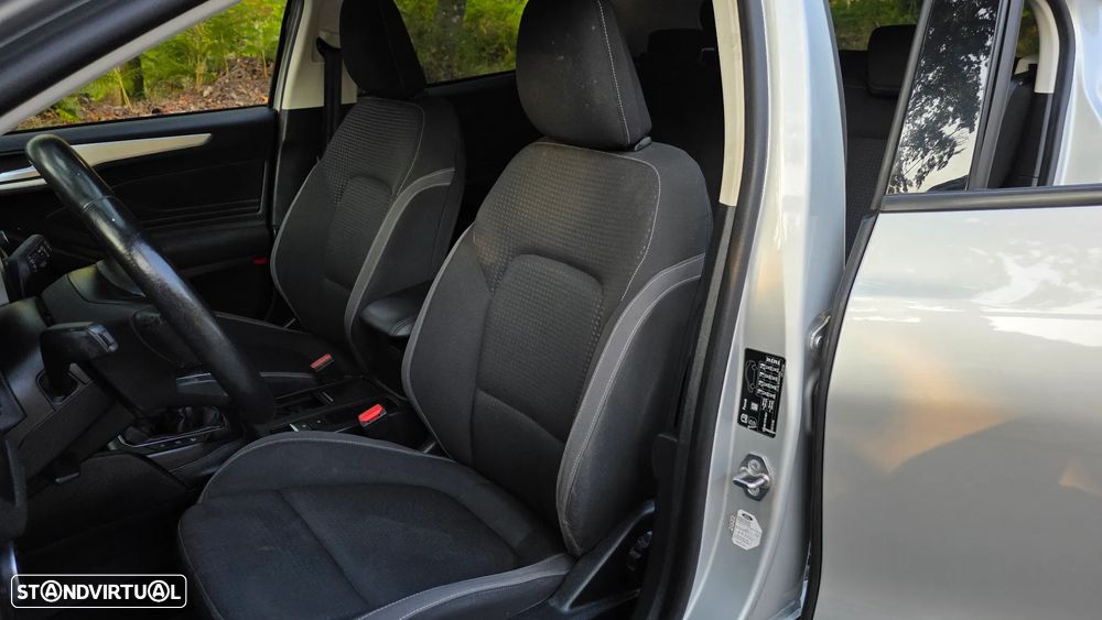 Ford Focus 1.0 EcoBoost Hybrid TITANIUM DESIGN - 24