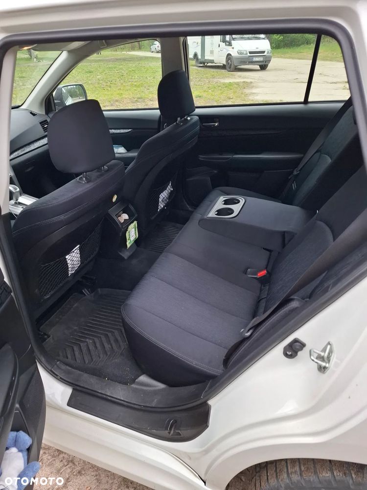 Subaru Legacy 2.0i Lineartronic Trend - 11