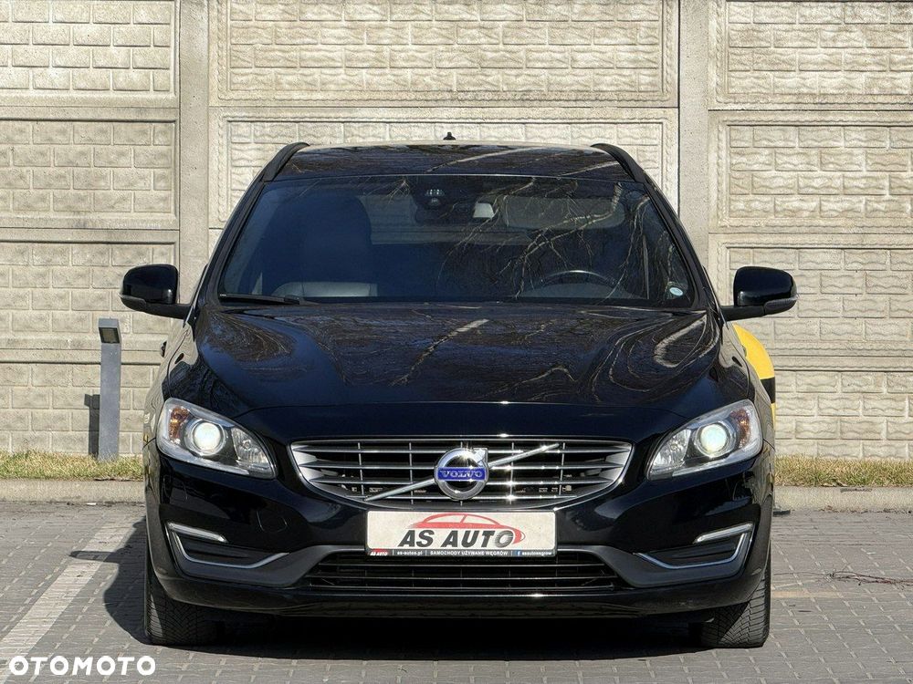 Volvo V60 D4 Momentum - 23
