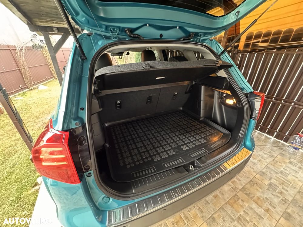 Suzuki Vitara 1.4 Boosterjet AllGrip MHEV Spirit - 11