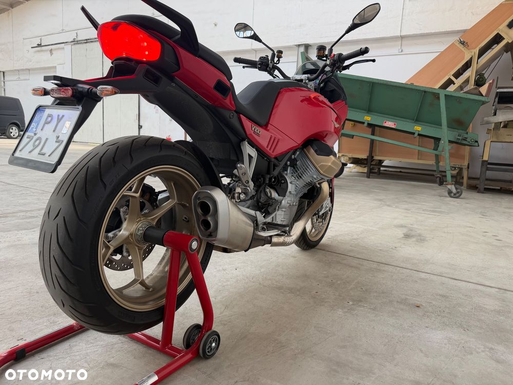 Moto Guzzi V100 Mandello - 6