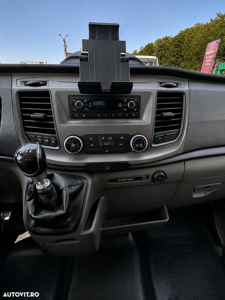 Ford Transit - 15
