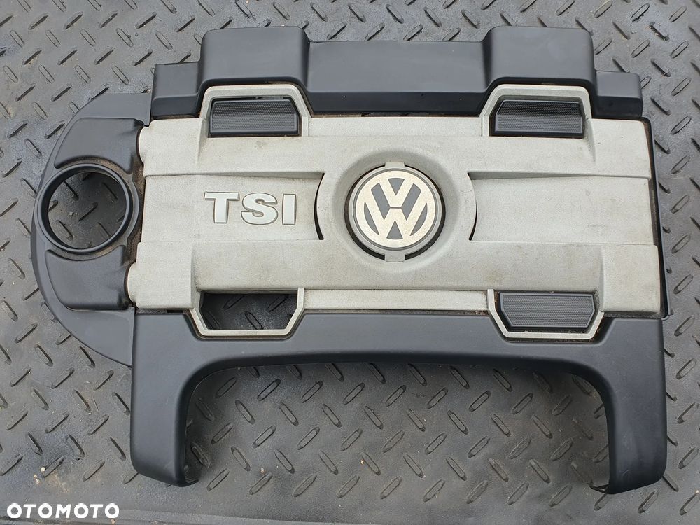 POKRYWA SILNIKA VW GOLF V 1.4 TSI 03C103925N - 1