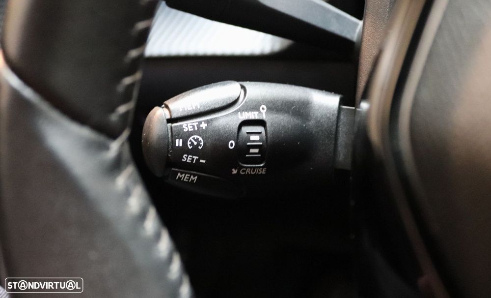 Peugeot 208 1.2 PureTech Active Pack - 15