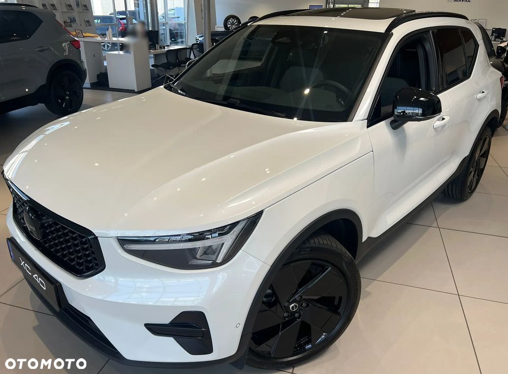 Volvo XC 40 B4 B AWD DKG Ultimate Dark - 3