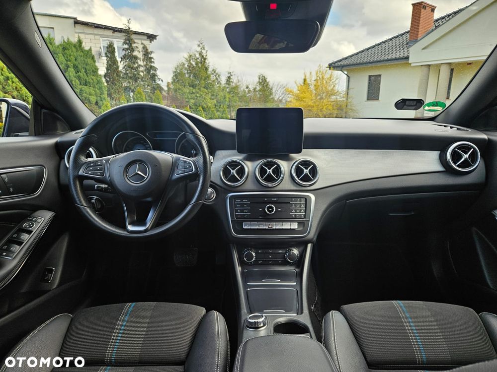 Mercedes-Benz CLA - 5