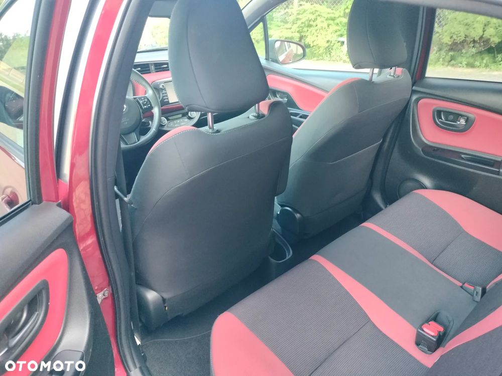 Toyota Yaris 1.5 Selection - 11