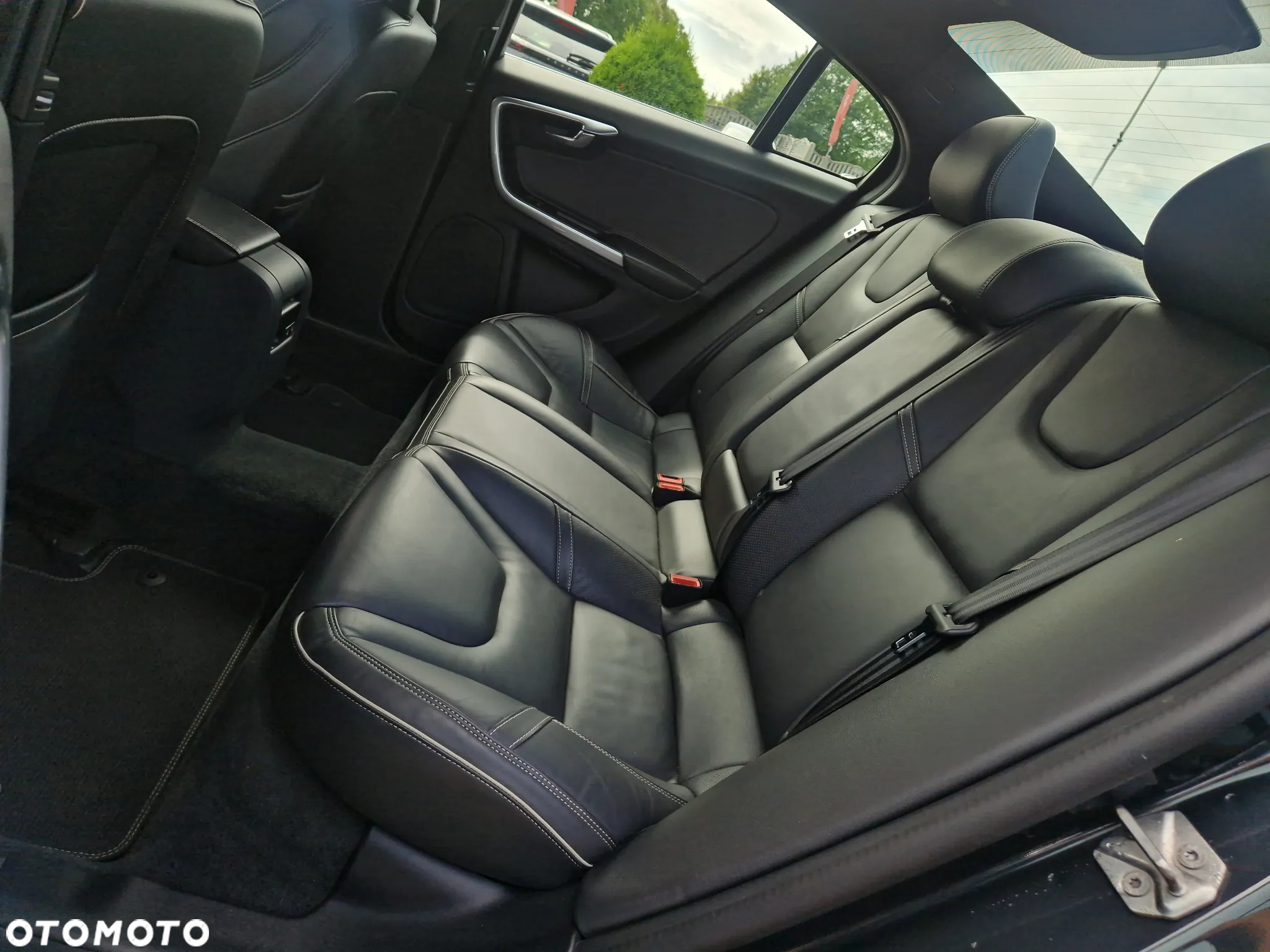 Volvo S60 T5 Drive-E R-Design Summum - 30