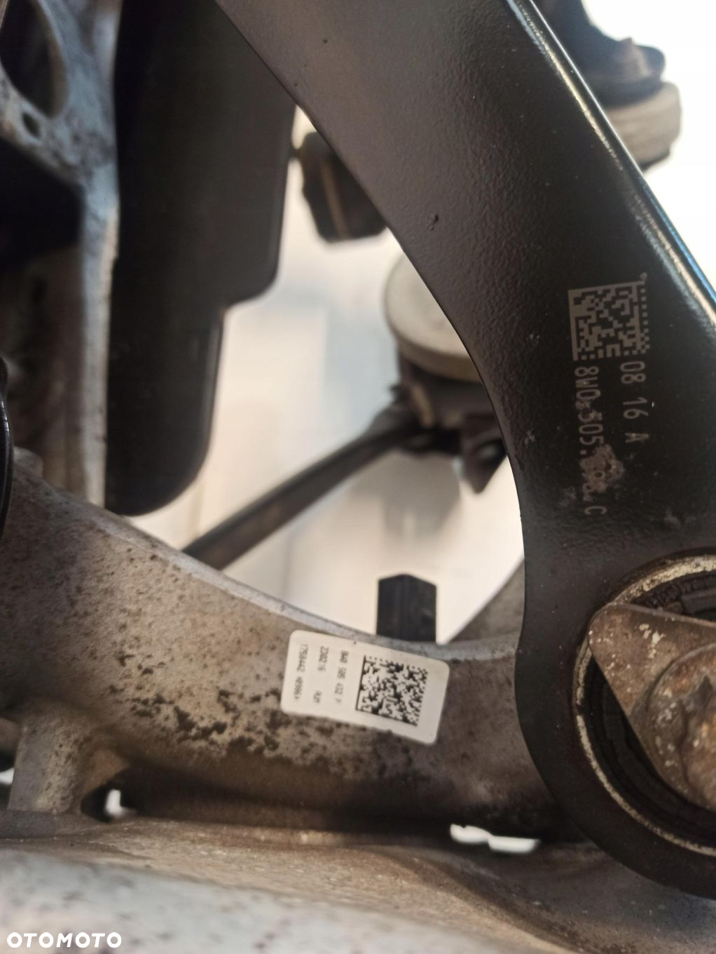 AUDI A4 B9 AVANT ZAWIESZENIE BELKA TYŁ 8W0505235AE - 9