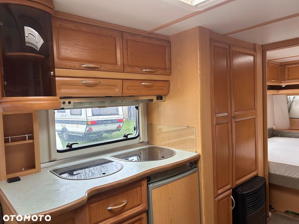 Fendt 650 z dużym przedsionkiem, prysznic - 11