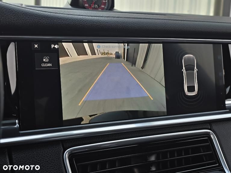 Porsche Panamera 4S - 40