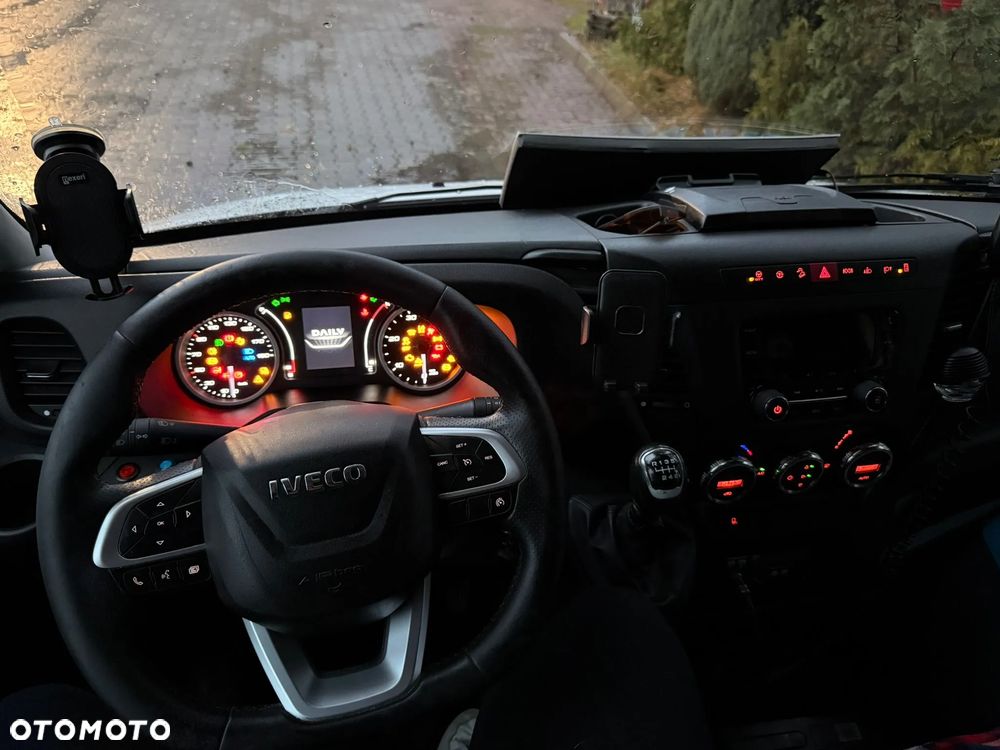 Iveco DAILY 35S18 - 9