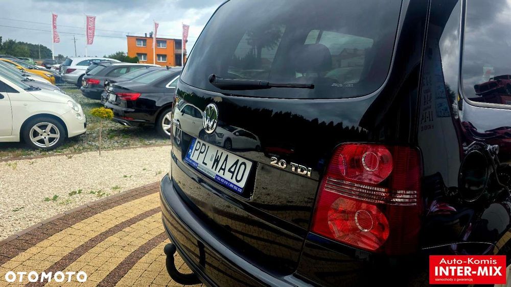 Volkswagen Touran - 26