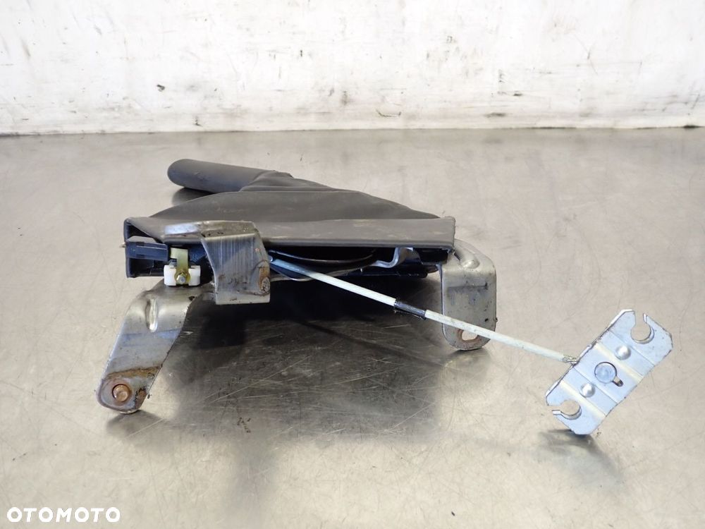 DŹWIGNIA RĘCZNEGO HAMULCA SUBARU IMPREZA GH 1.5 - 2