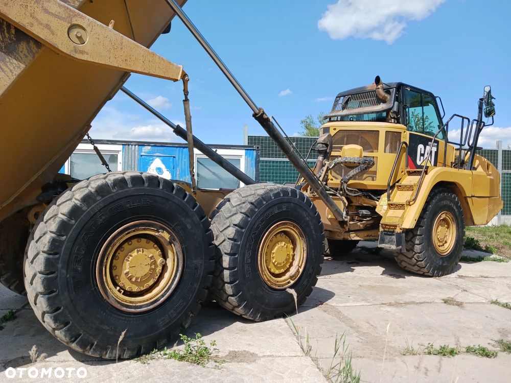 Caterpillar 725 C - 23