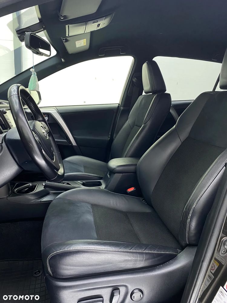 Toyota RAV4 2.0 D-4D Prestige 4x2 - 7